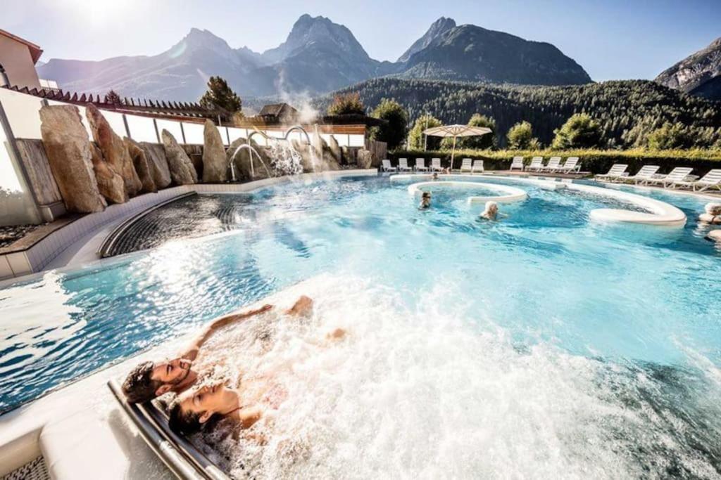 Aaa Chalet Allegra Rojo With Mountain View Scuol Exterior foto